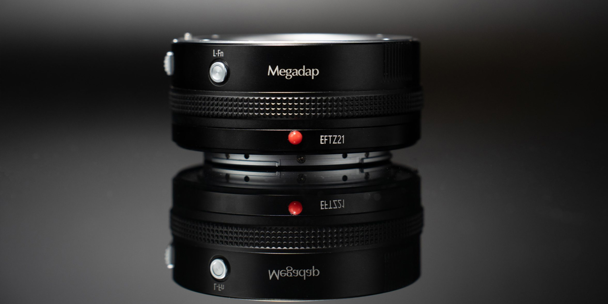 width=100% Adapter bagnetowy z autofocusem Megadap EFTZ21 - Canon EF / Nikon Z